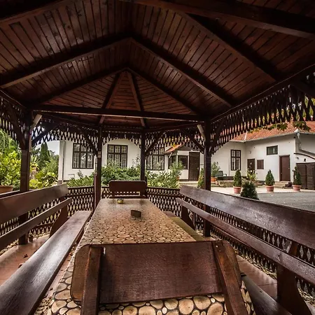 Gasthof Zsitfapusztai Vadaszhaz 3*